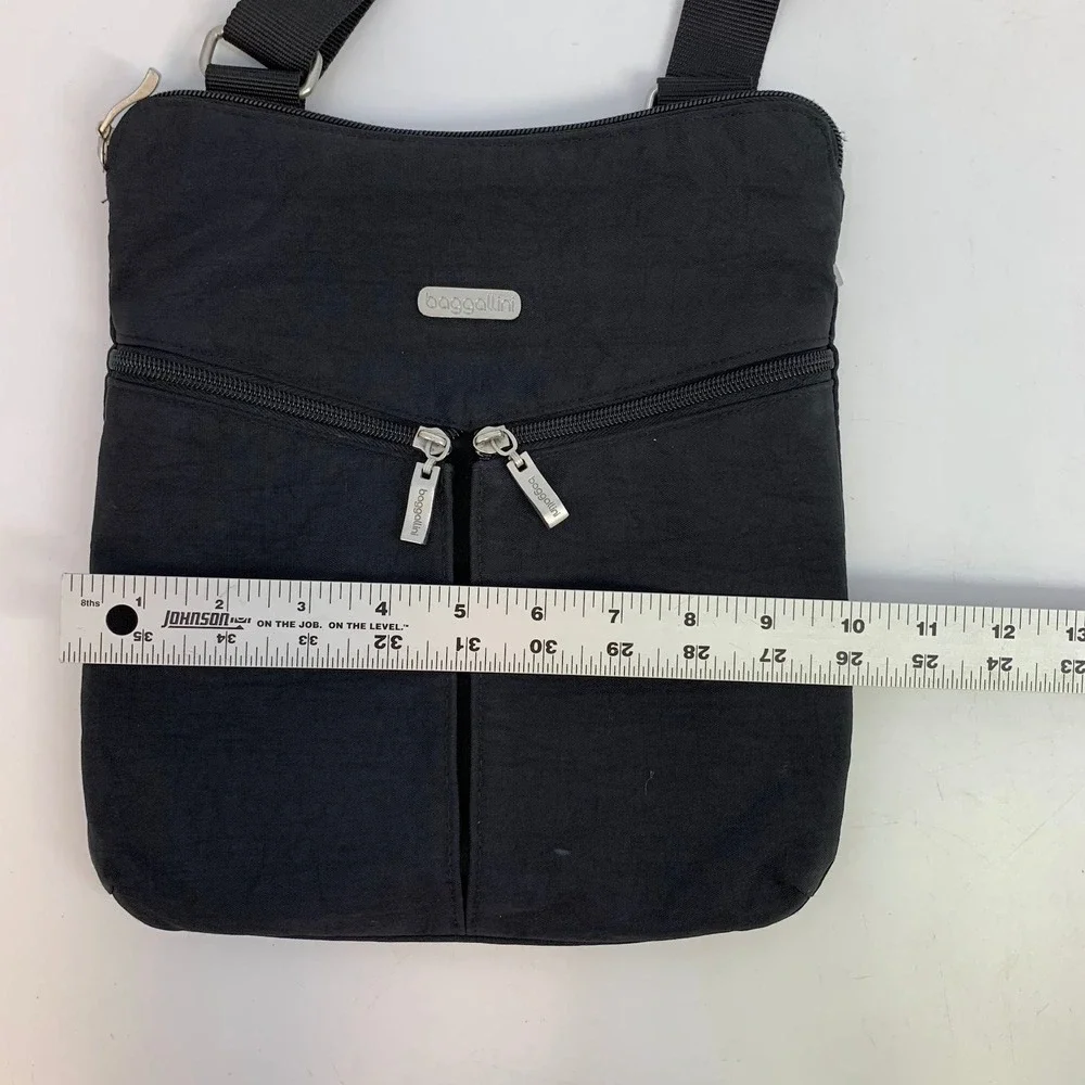 Baggallini HRZ649 Horizon Black Crossbody Bag Travel‎ Purse Lightweight Everyday